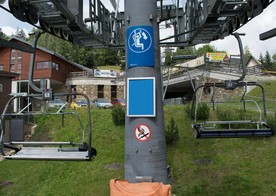 Lanovka LH 001, sloupy