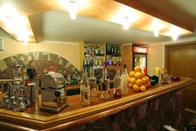 koktejl bar