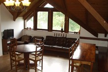 Hala v podkroví (40 m2)